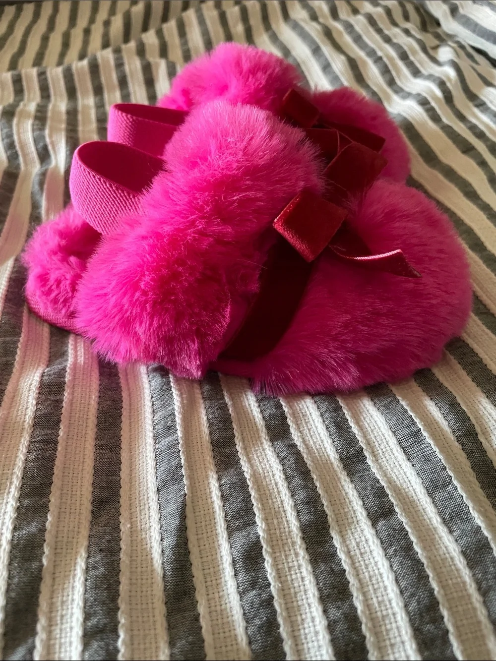 Cat & Jack Bright Pink Fuzzy Pom Slippers